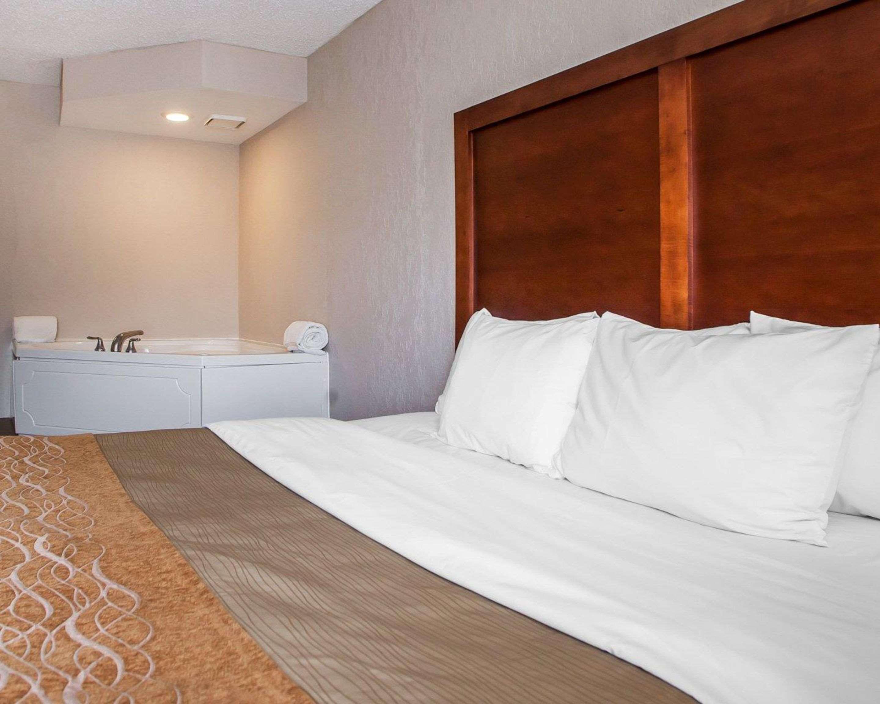 Comfort Inn St Louis - Westport Event Center Мериленд Хайтс Екстериор снимка