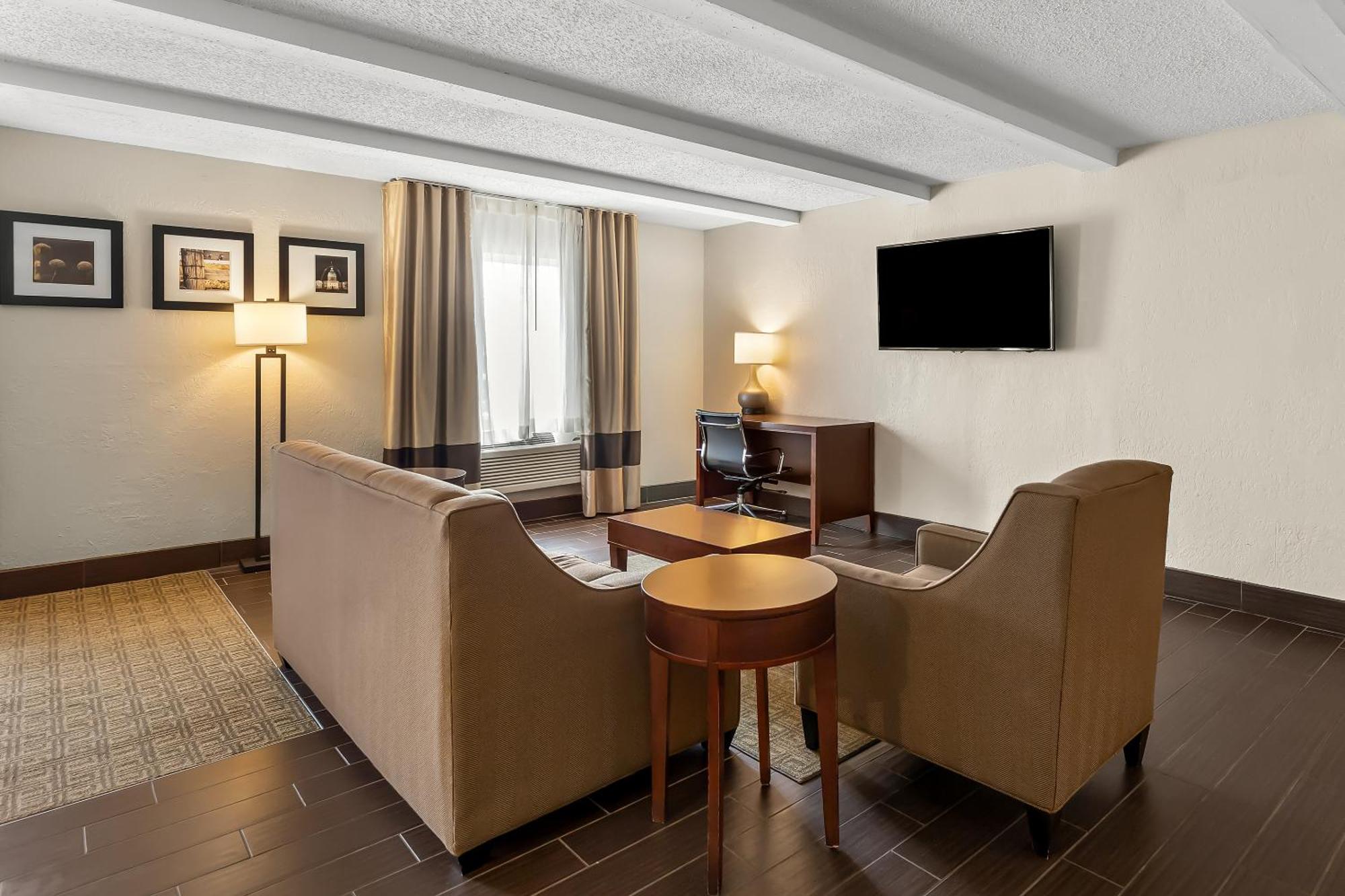 Comfort Inn St Louis - Westport Event Center Мериленд Хайтс Екстериор снимка