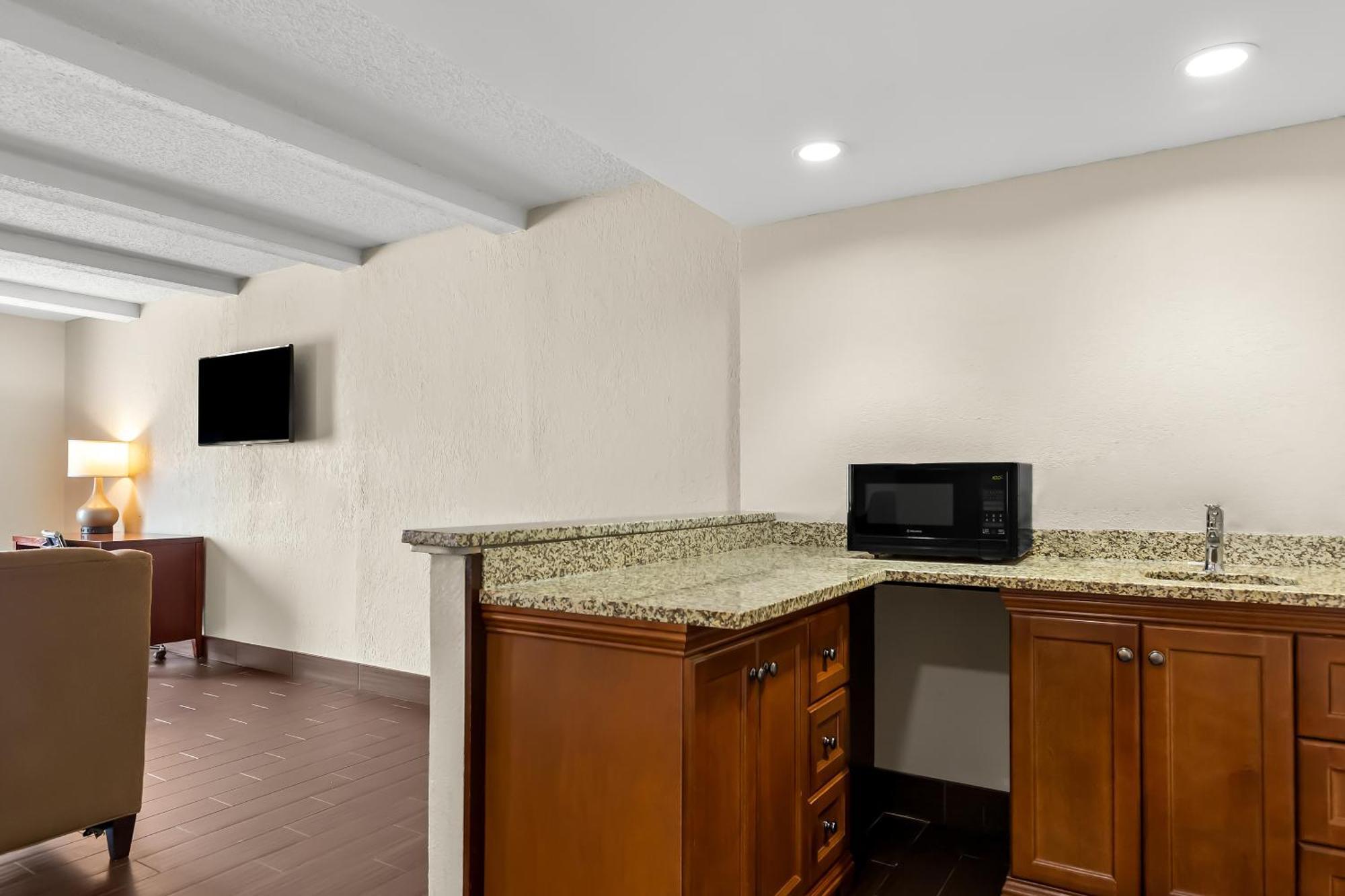 Comfort Inn St Louis - Westport Event Center Мериленд Хайтс Екстериор снимка