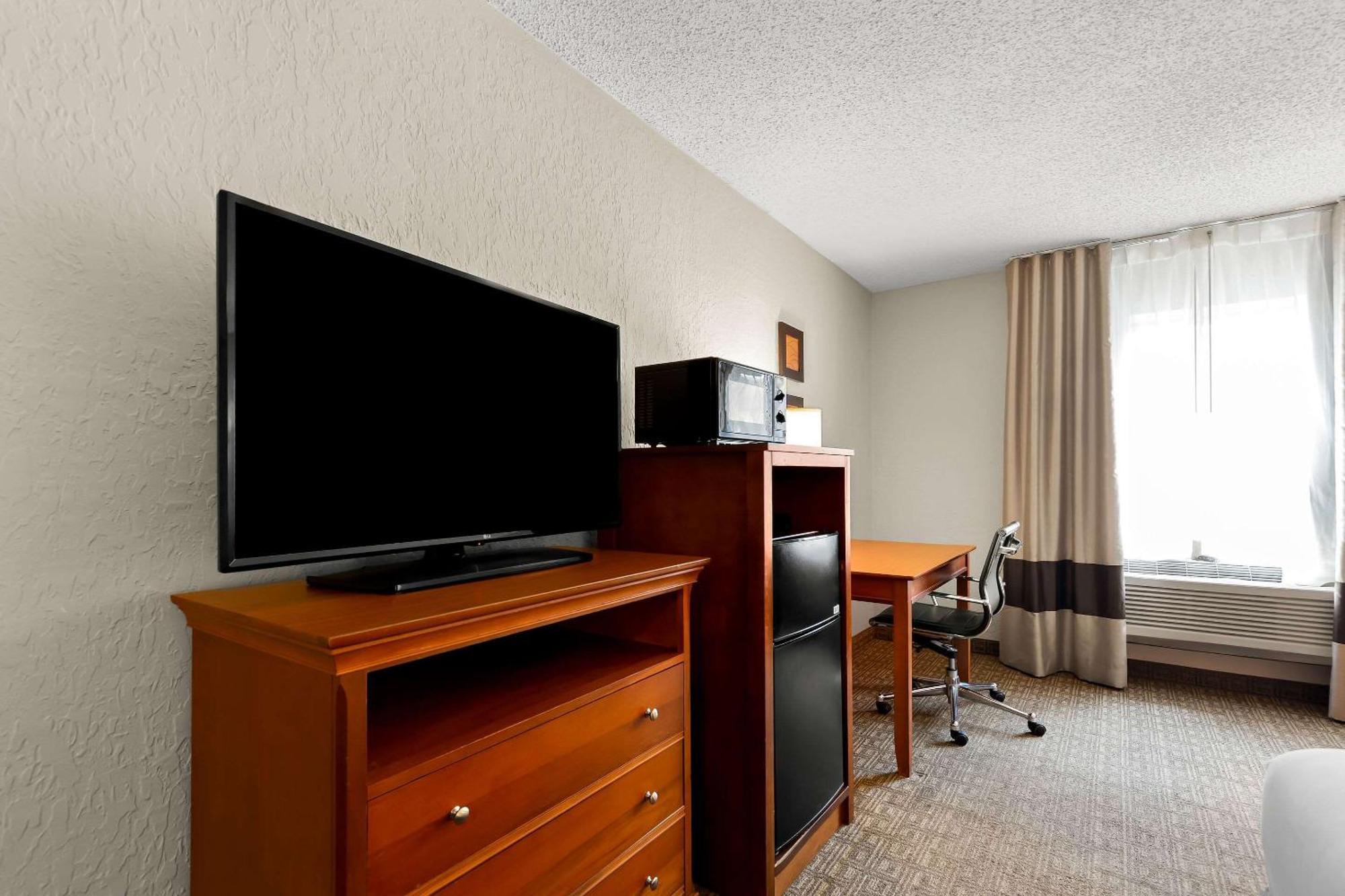 Comfort Inn St Louis - Westport Event Center Мериленд Хайтс Екстериор снимка
